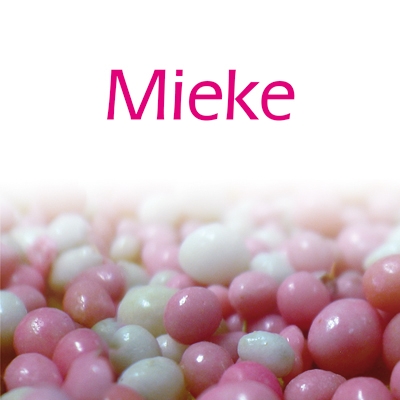 Beschuit met roze muisjes